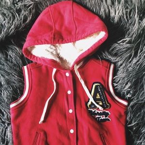 ✨❤️Aeropostale’s RED VEST